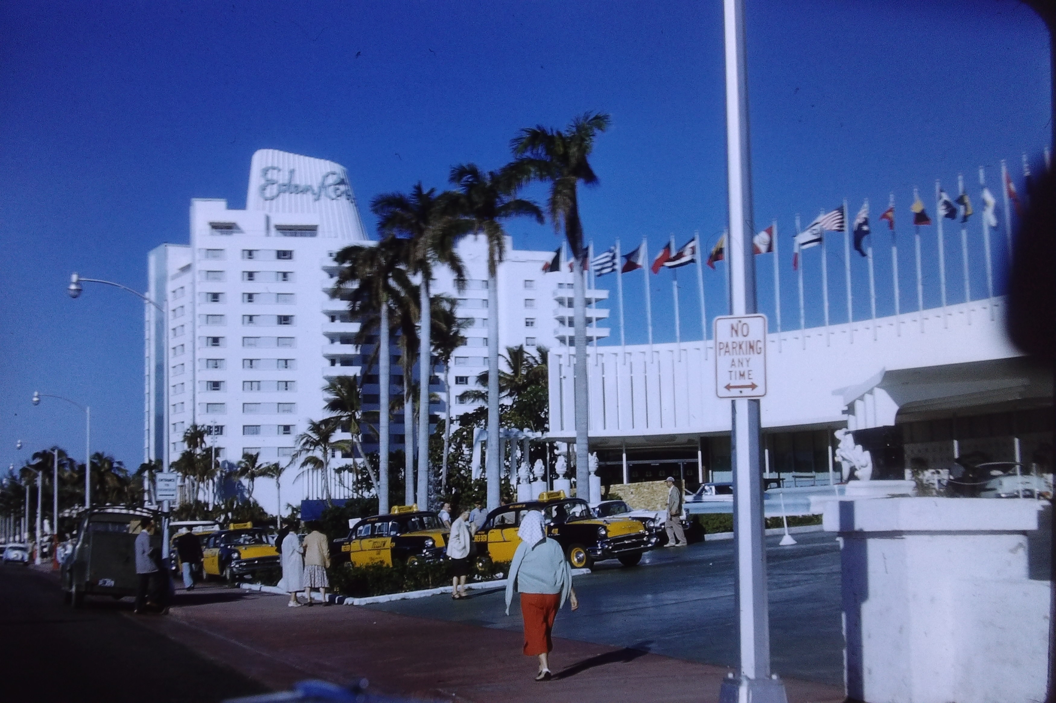 ia-Eden-Roc-hotel-in-Miami-Beach-Florida-1950s-1.JPG.JPG