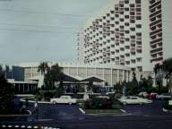 ia-Hotel-in-Miami-Beach-Florida-1960s-1_thumb.jpg.jpg