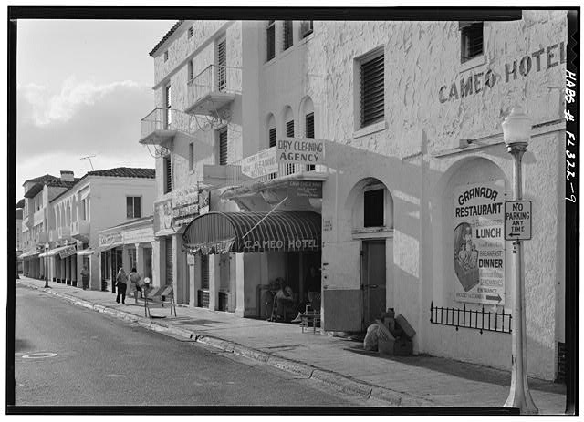 loc-9.-400-BLOCK-ESPANOLA-WAY-VIEW-OF-NORTH-SIDE-OF-STREET-Miami-Beach-Art-Deco-.jpg