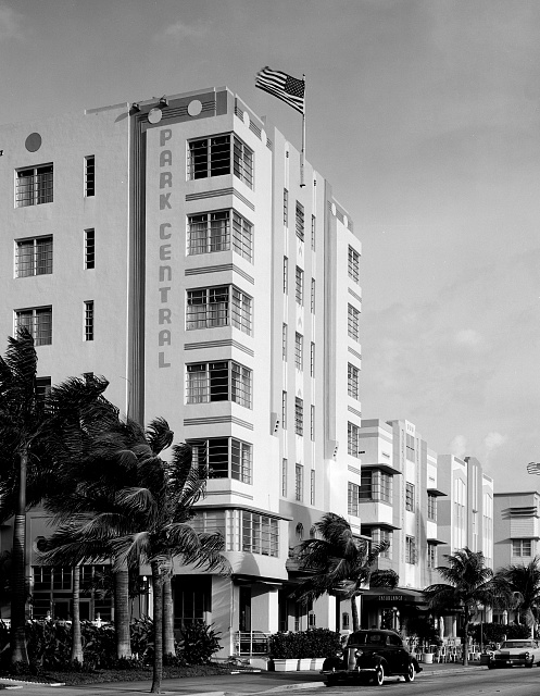 loc-Art-Deco-building-in-Miami-Beach-Florida.jpg