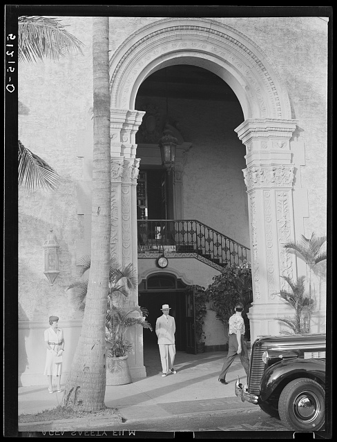 loc-Entrance-to-one-of-Miami-Beach-s-better-hotels.-Miami-Beach-Florida.jpg