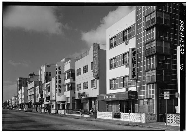 loc-50.-700-BLOCK-OCEAN-DRIVE-VIEW-TO-SOUTH-SHOWING-WEST-SIDE-OF-STREET-Miami-Be.jpg