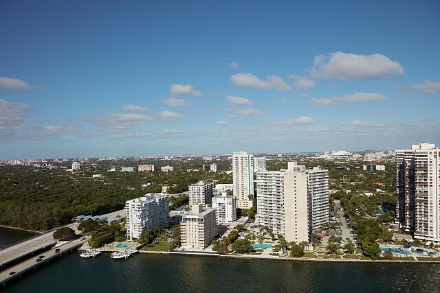 loc-Aerial-view-from-Biscayne-Bay-separating-Miami-Beach-and-Miami-Florida-of-pa.jpg