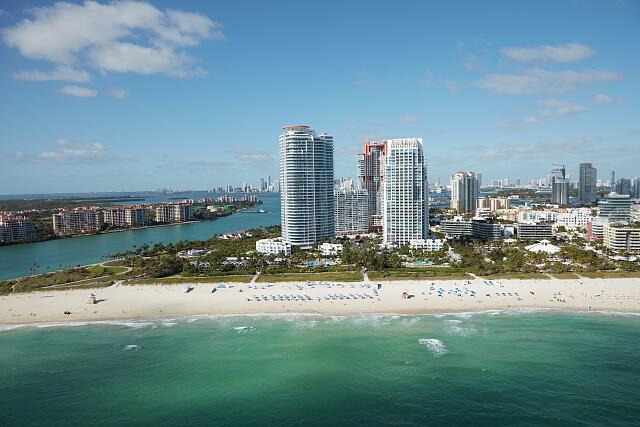 loc-Aerial-view-of-South-Pointe-Beach-at-the-southern-tip-of-Miami-Beach-a-bony-.jpg
