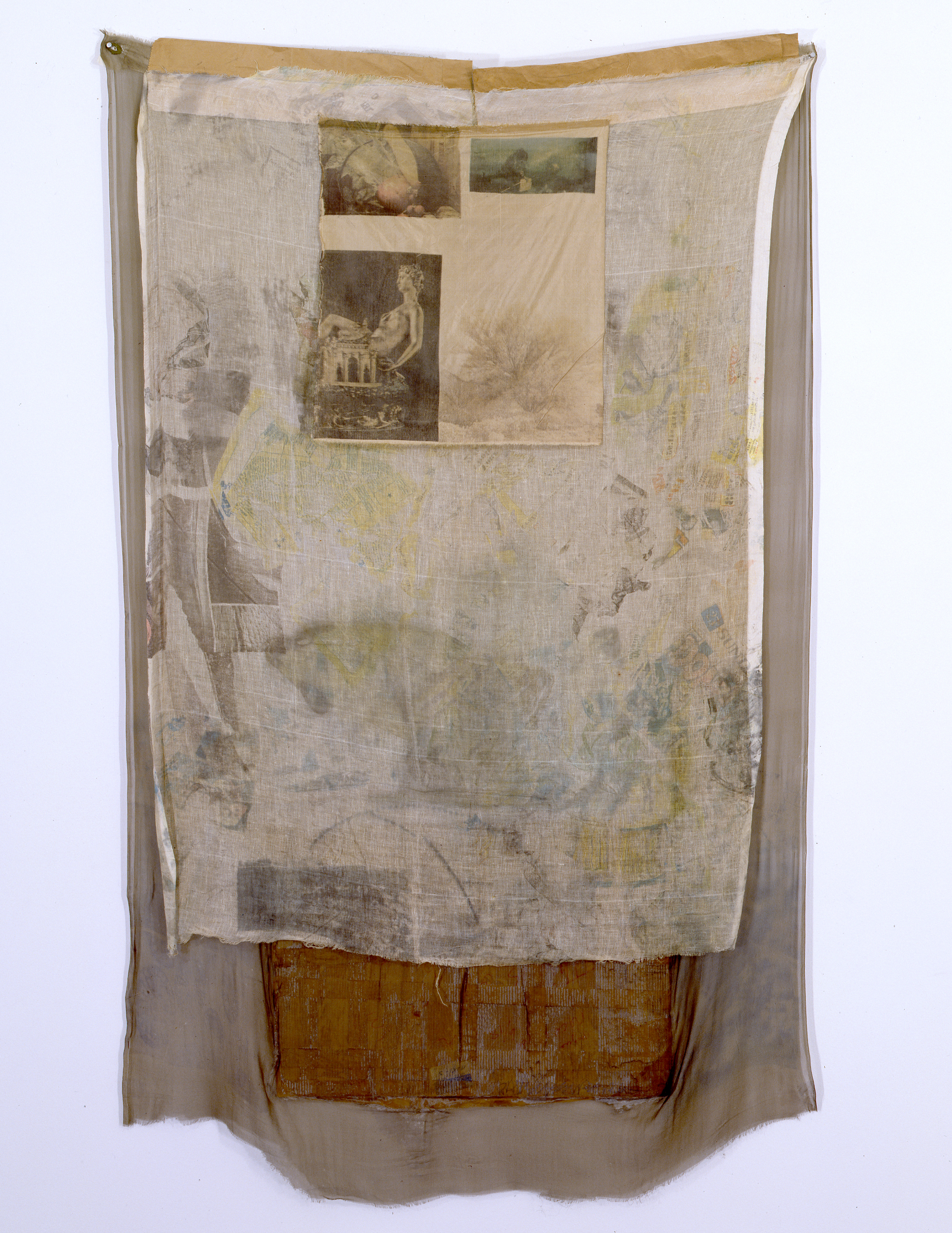 ia-Robert-Rauschenberg-1925-2008-75.017.jpg.jpg