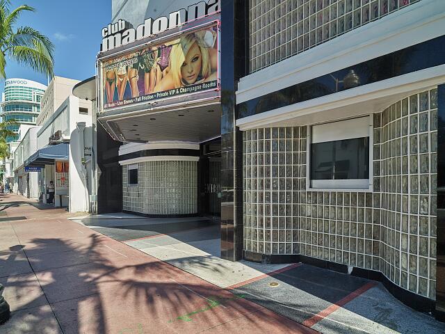 loc-Entrance-to-Club-Madonna-a-gentleman-s-or-strip-club-in-the-trendy-South-Bea.jpg