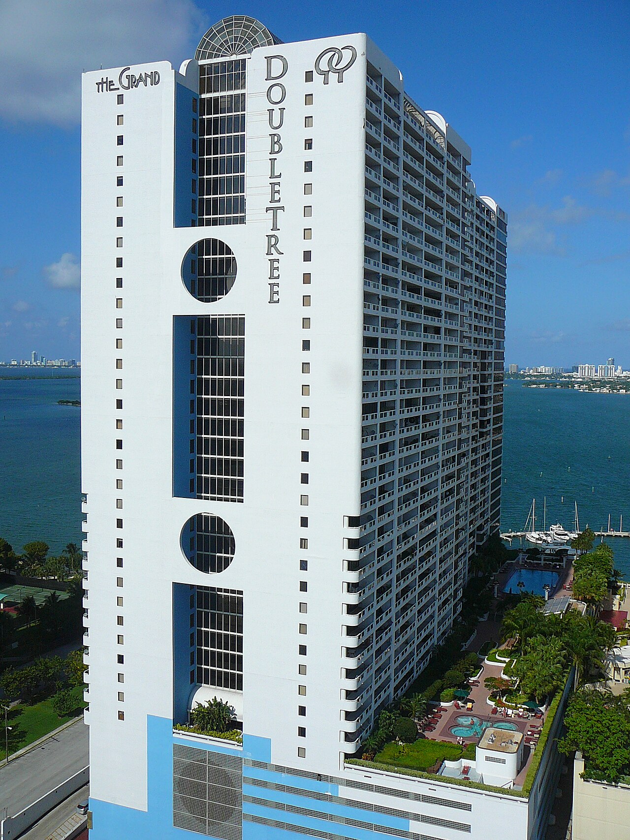 Doubletree_Grand_Hotel_Biscayne_Bay.jpg