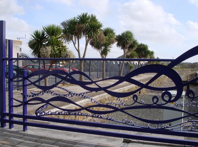 Decorative_Ironwork__Newquay_Railway_station_-_geograph.org.uk_-_1548373.jpg