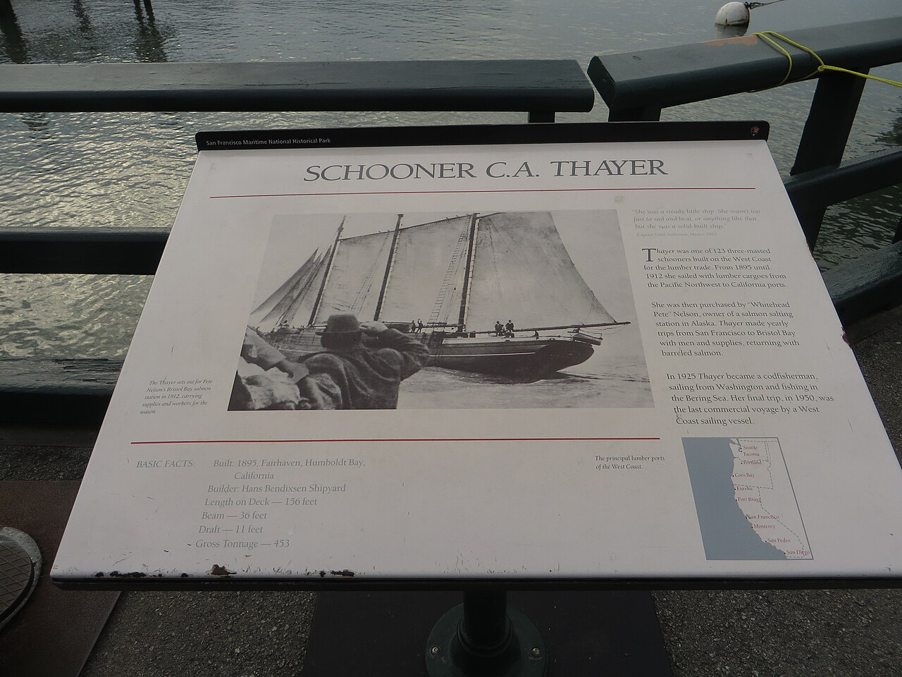 Hyde_Street_Pier__San_Francisco_Maritime_National_Historical_Park__San_Francisco__California__38817883035_.jpg