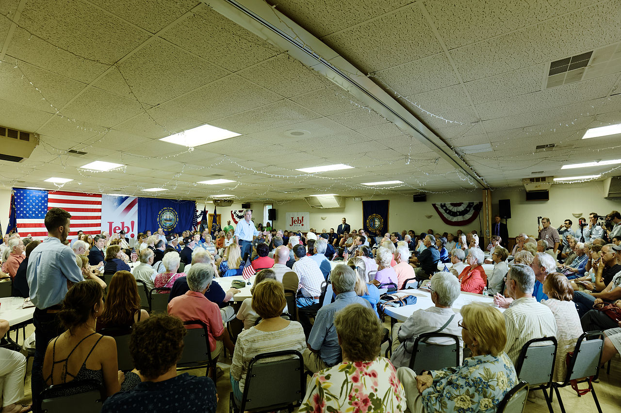 Governor_of_Florida_Jeb_Bush_at_VFW_in_Hudson__New_Hampshire__July_8th__2015_by_Michael_Vadon_23.jpg