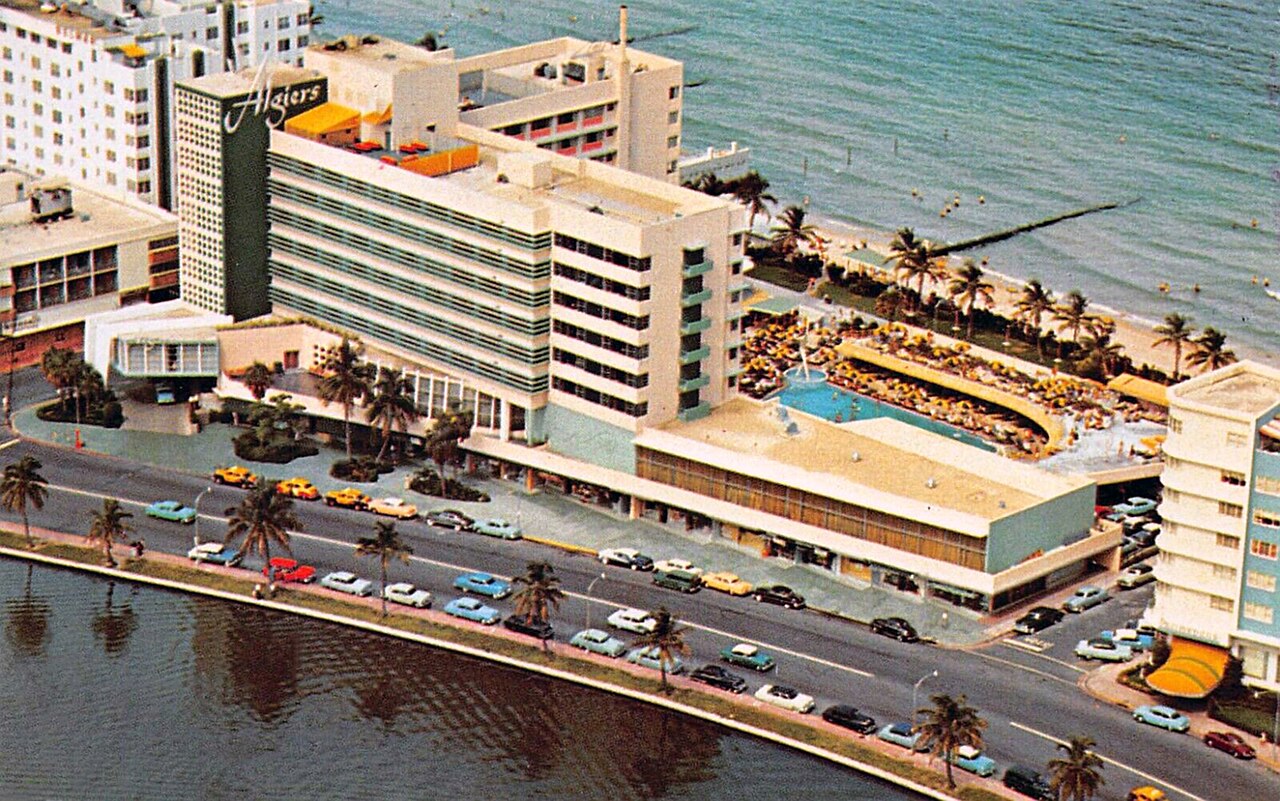 Miami_Beach_-_Hotel_Algiers.jpg