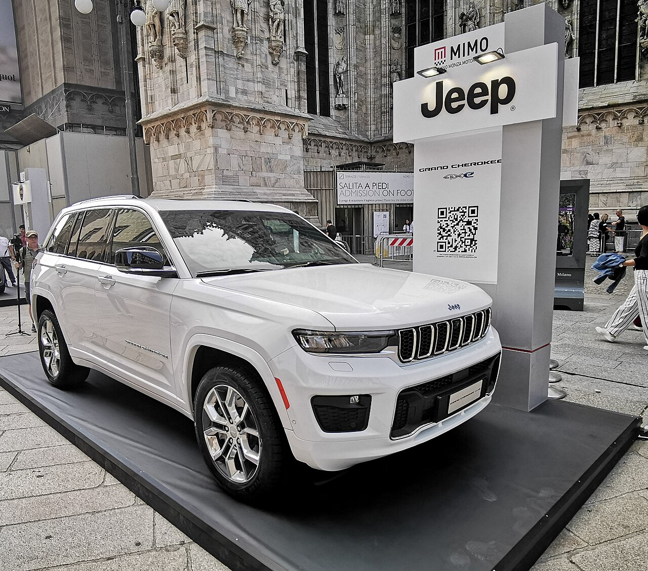 Jeep_Grand_Cherokee_4xe_MIMO_2022.jpg