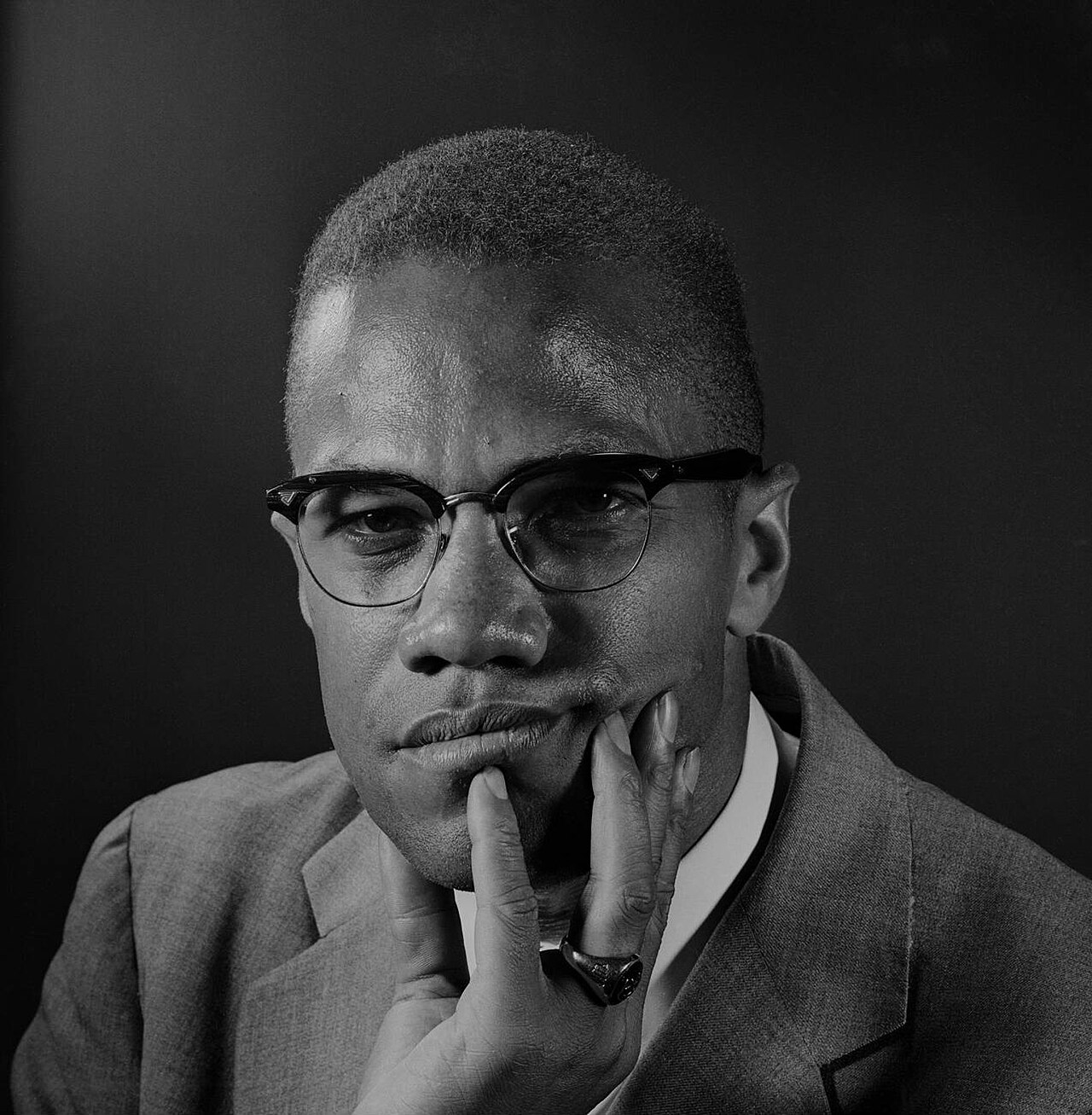 Malcolm_X_1964_press_photo.jpg