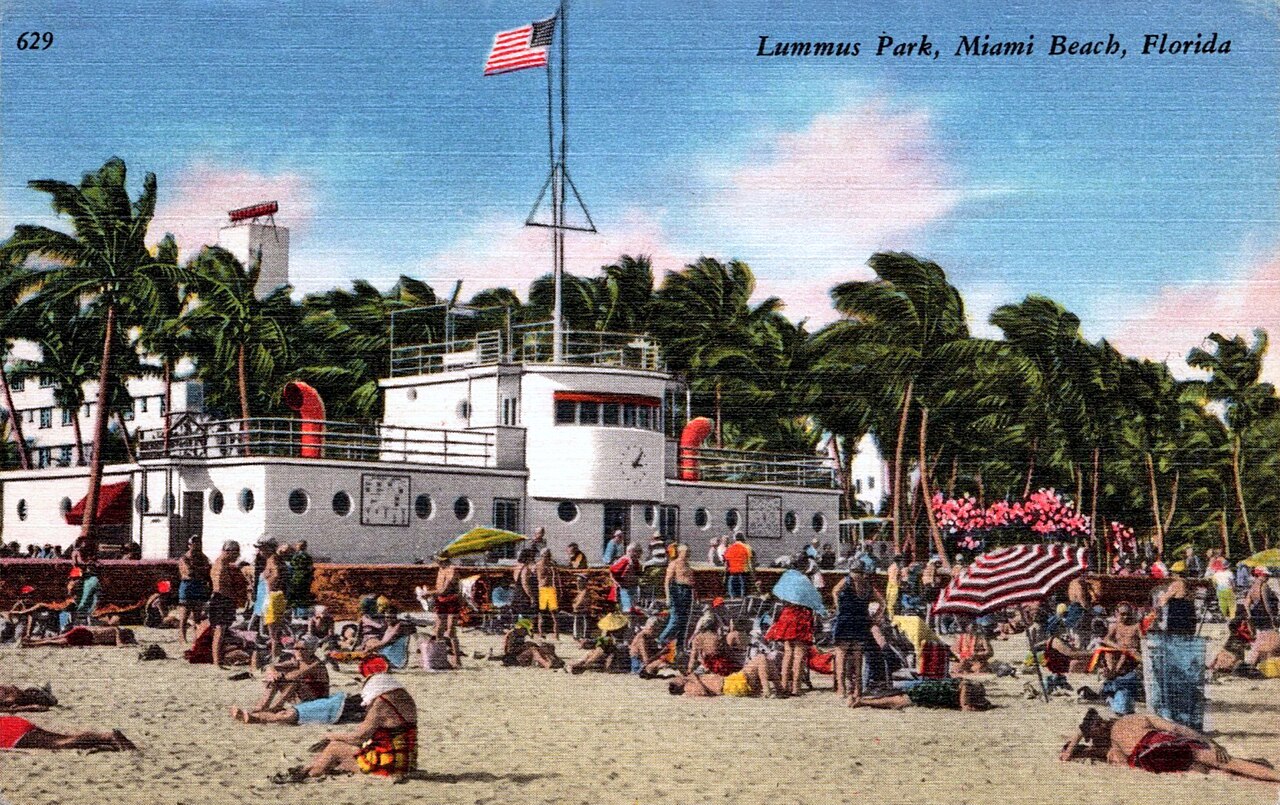 Miami_Beach_-_Lummus_Park__1950s.jpg