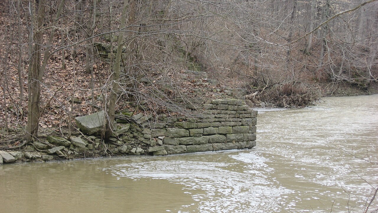 Turtle_Creek_Culvert_northwestern_abutment.jpg