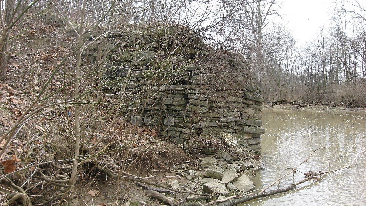 Turtle_Creek_Culvert_southeastern_abutment.jpg