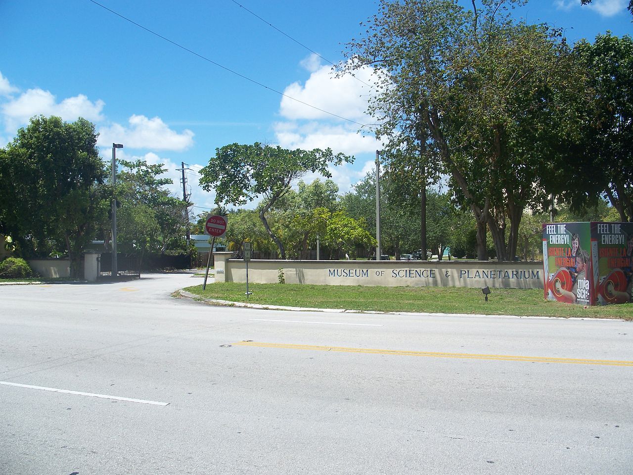 Coco_Grove_FL_MoSaSTP_street02.jpg