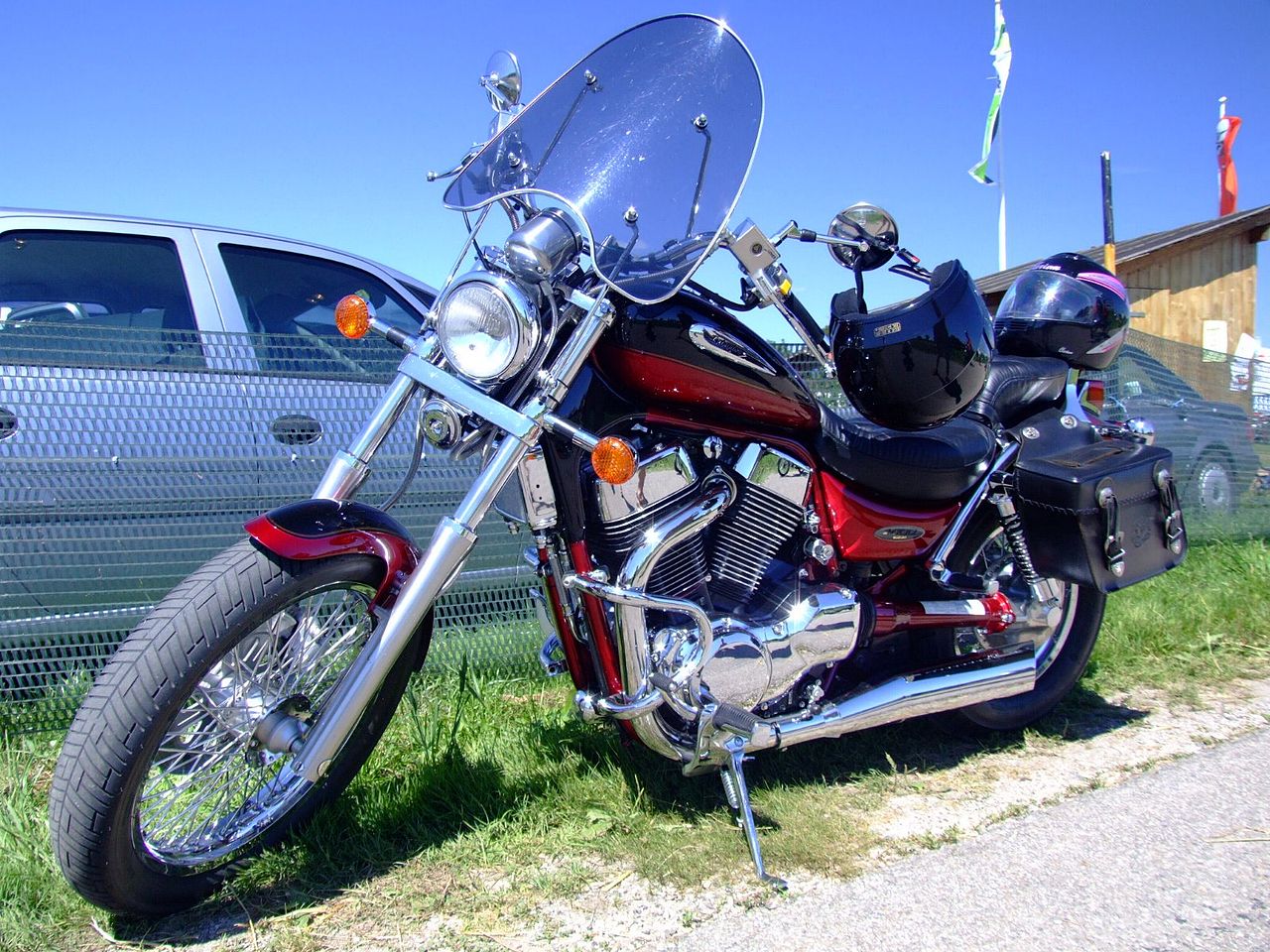 Suzuki_Intruder_1400.JPG