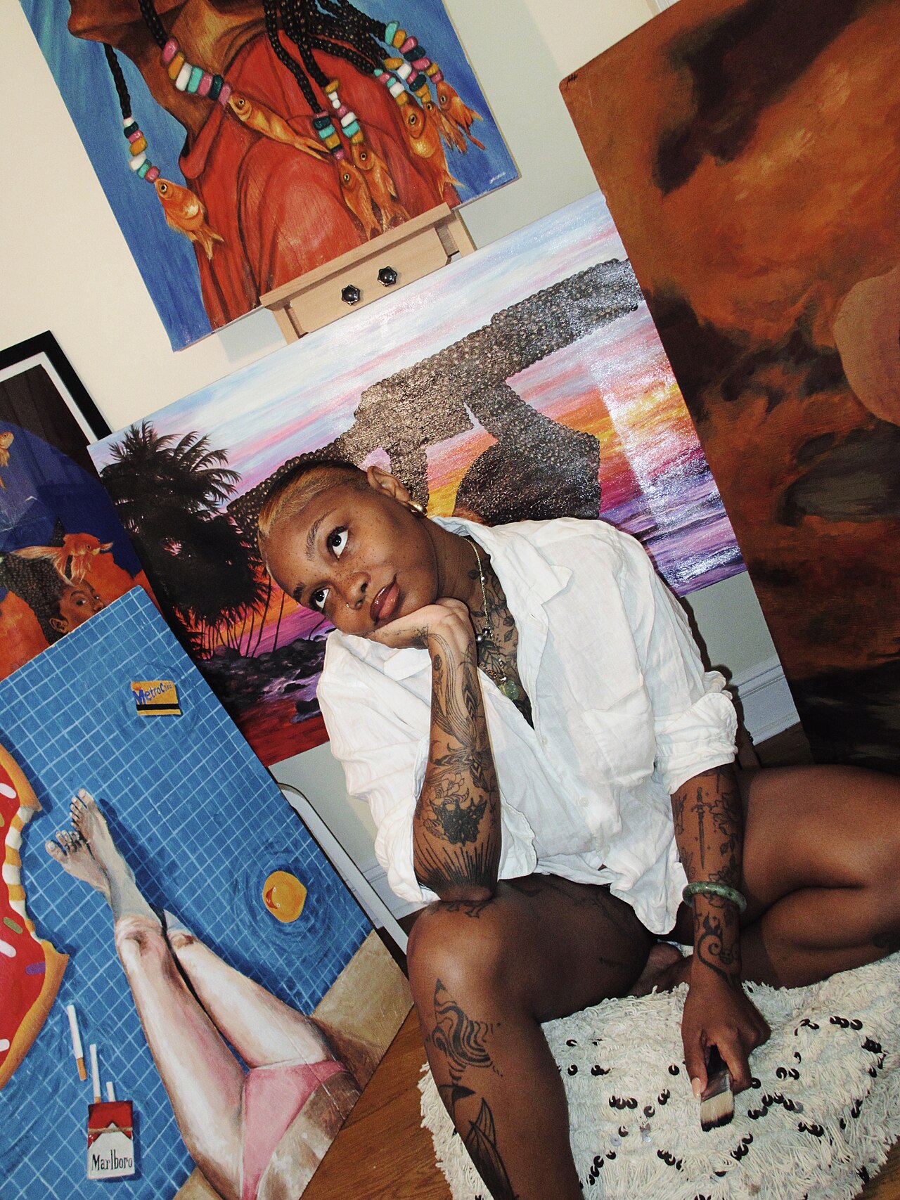 Artist_Sasha_Lynn_Roberts_Studio_full_body.jpg