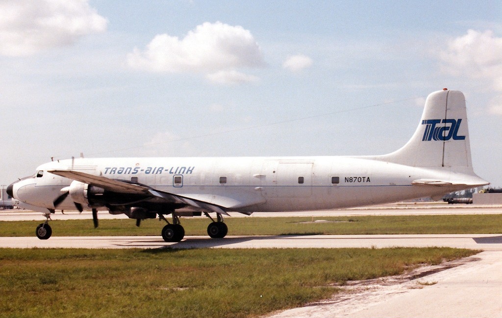 Douglas_DC-6A__Trans-Air-Link_-_TAL_AN0199507.jpg