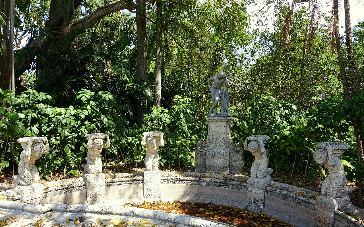Shepherd_group_-_Vizcaya_Museum_and_Gardens_-_Miami__Florida_-_DSC08703.jpg