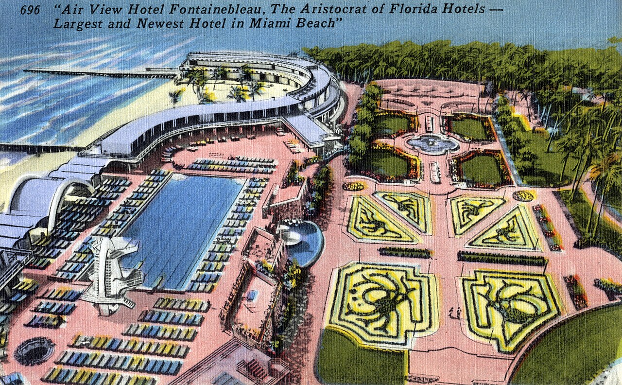 Miami_Beach_-_Air_view_of_Hotel_Fontainebleau.jpg