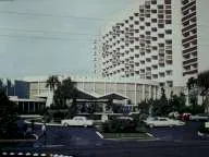 ia-Hotel-in-Miami-Beach-Florida-1960s-1_thumb.jpg.jpg
