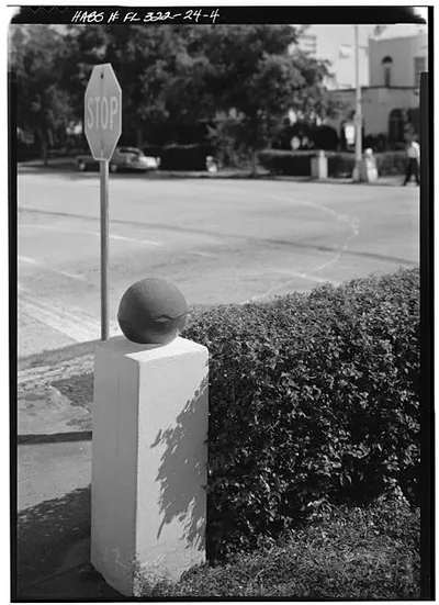 loc-28.-852-JEFFERSON-AVENUE-GATE-COLUMN-Miami-Beach-Art-Deco-Historic-District-.jpg