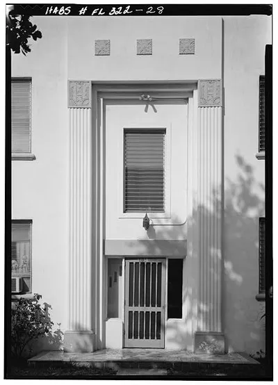 loc-32.-1034-JEFFERSON-AVENUE-ENTRANCE-DETAIL-Miami-Beach-Art-Deco-Historic-Dist.jpg