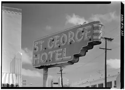 loc-67.-ST.-GEORGE-HOTEL-605-EUCLID-AVENUE-DETAIL-OF-NEON-SIGN-Miami-Beach-Art-D.jpg