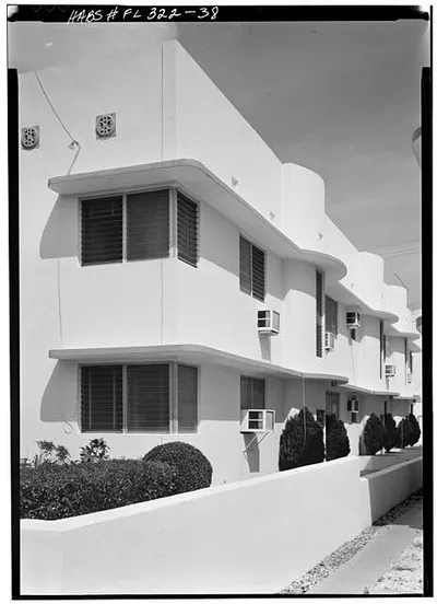 loc-43.-1555-MERIDIAN-AVENUE-SOUTH-ELEVATION-SHOWING-CURVED-ENTRANCE-BAYS-Miami-.jpg