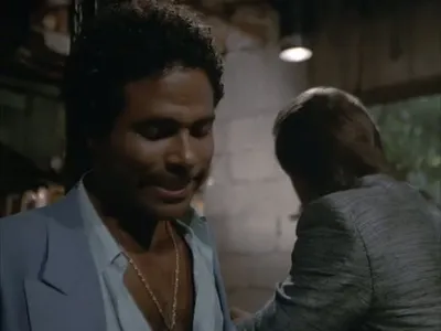 ia-MIAMI-VICE-1984-1990-0-miami-vice-1.thumbs-Miami-Vice-S01E04-Cool-Runnin-_001.jpg