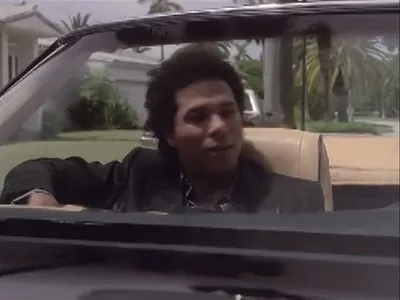 ia-MIAMI-VICE-1984-1990-0-miami-vice-1.thumbs-Miami-Vice-S02E07-Junk-Love_000976.jpg