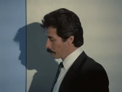 ia-MIAMI-VICE-1984-1990-0-miami-vice-1.thumbs-Miami-Vice-S03E04-Walk-Alone_00071.jpg