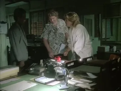 ia-MIAMI-VICE-1984-1990-0-miami-vice-1.thumbs-Miami-Vice-S05E16-Victims-of-Circu.jpg