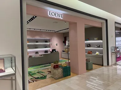 Loewe_Neiman_Marcus_Shops_at_Merrick_Park_Coral_Gables