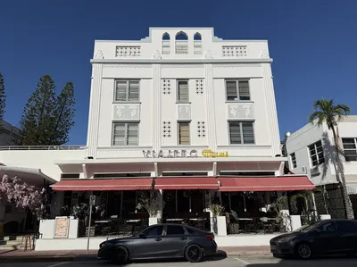 Art_Deco_Former_Stiles_Hotel_South_Beach