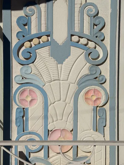 Art_Deco_Architectural_Detail_South_Beach