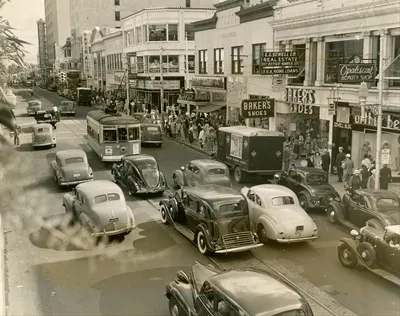Flagler_Street_Downtown_Miami_Press_Photo_1940