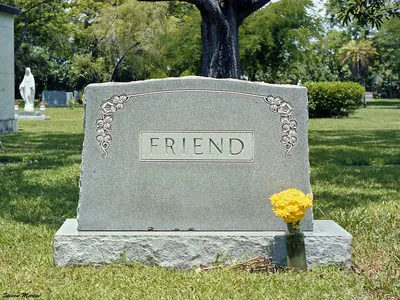 Friend_Headstone__Woodlawn_Park_Cemetery__Miami__1983