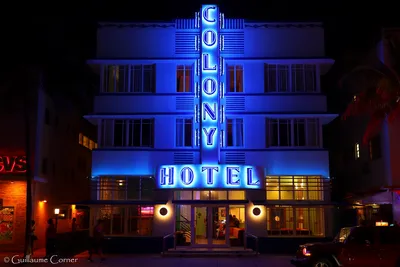 Miami__Art_Deco_Historic_District__45_-19