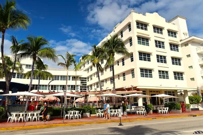 Clevelander_on_Ocean_Drive