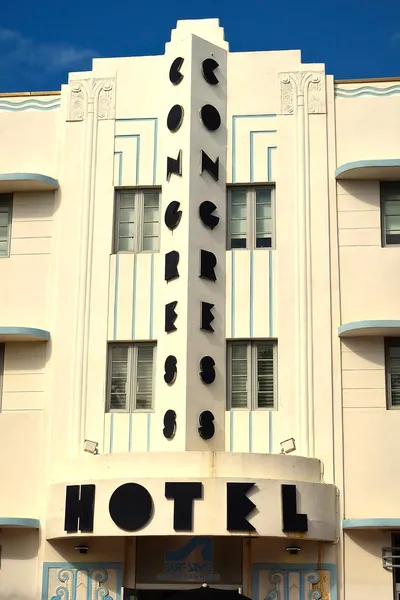 Congress_Hotel