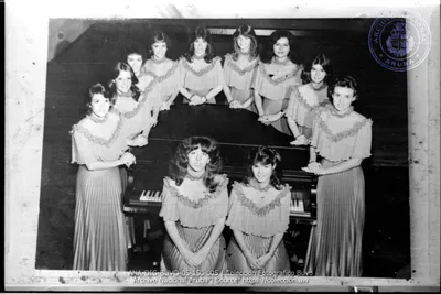 Coro_di_Miami_a_bishita_Aruba__Potret_di_potret__-_13_di_mei_1983__Image___5