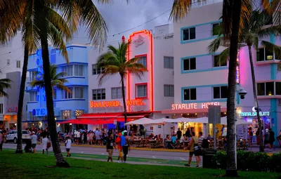 South_Beach_Night_Scene