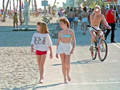 Girls___Bicyclist__Hollywood_Beach__1985