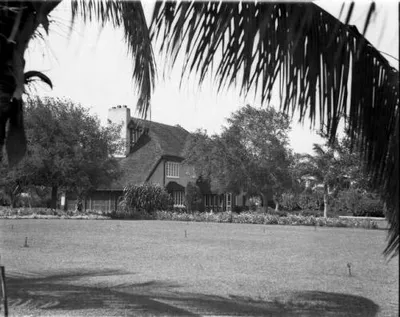 Residence_of_R.P._Meeker__Cherokee_Lodge__3734_Main_Highway