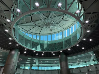 Atrium_in_North_Terminal__Concourse_D__Miami_International_Airport__Florida