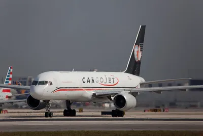 C-GIAJ_Boeing_757-28A_PCF__Cargojet