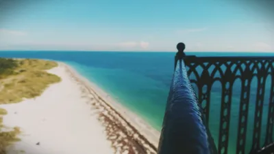 atop_key_biscayne_lighthouse_in_the_morning